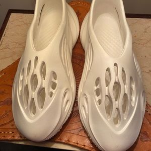 Brand new foam shoes. For men or women